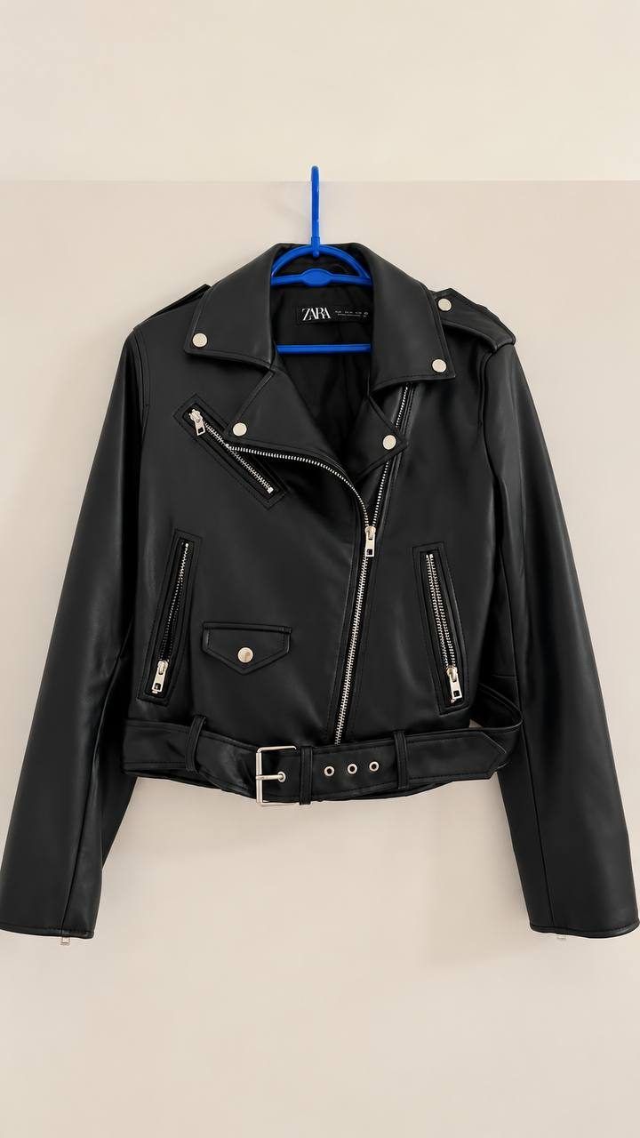 Кожанная куртка косуха Zara. По размеру по фигуре. Я покупала, чтобы носить со с