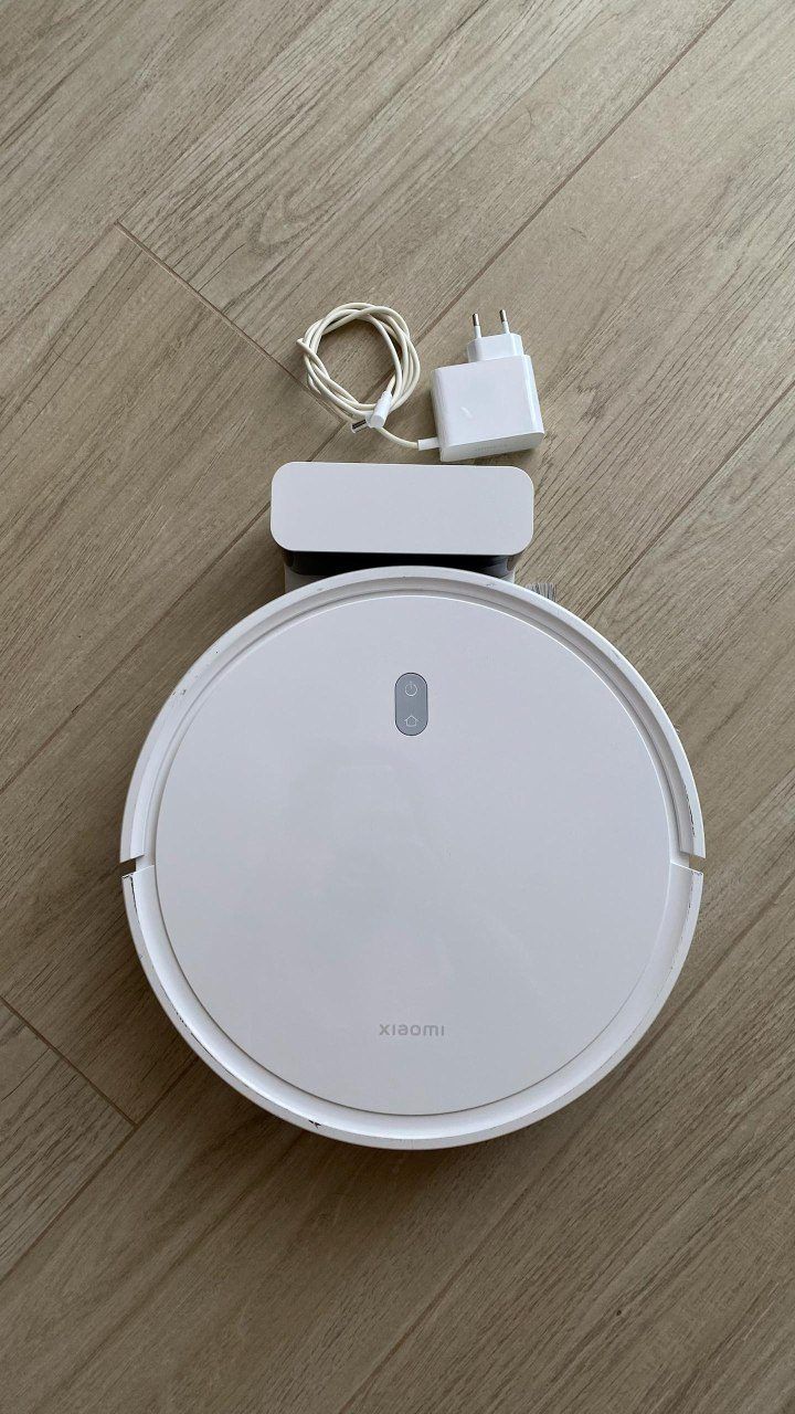 Робот-пылесос Xiaomi Robot Vacuum E10, белый