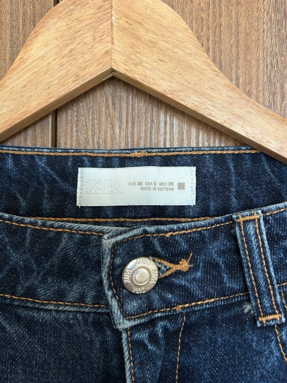Прямые джинсы Zara 38