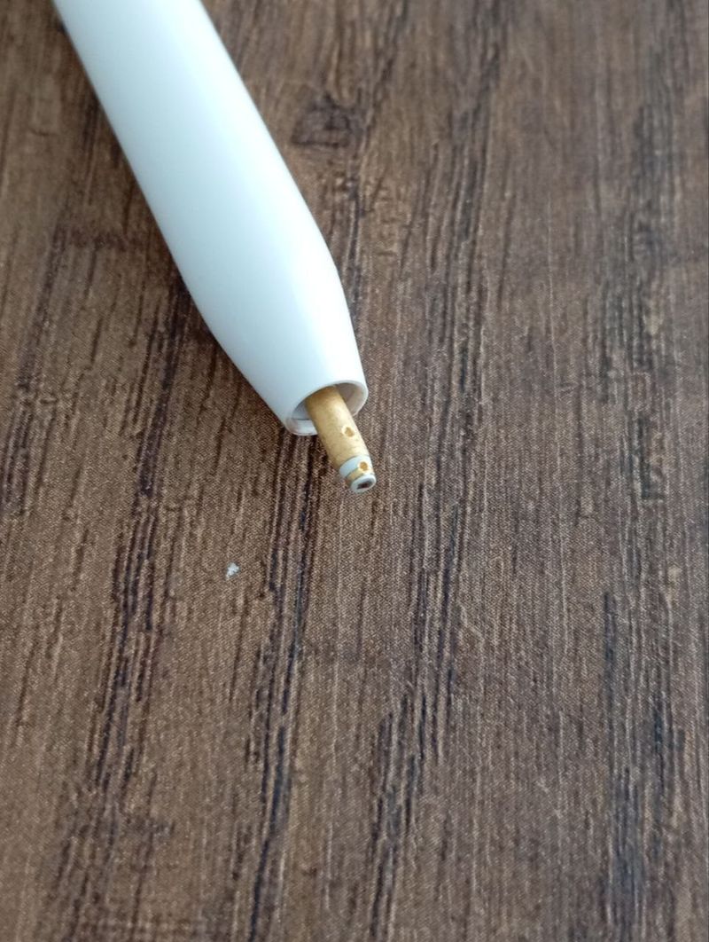 Стилус Apple pencil 1 поколения, сломанный
