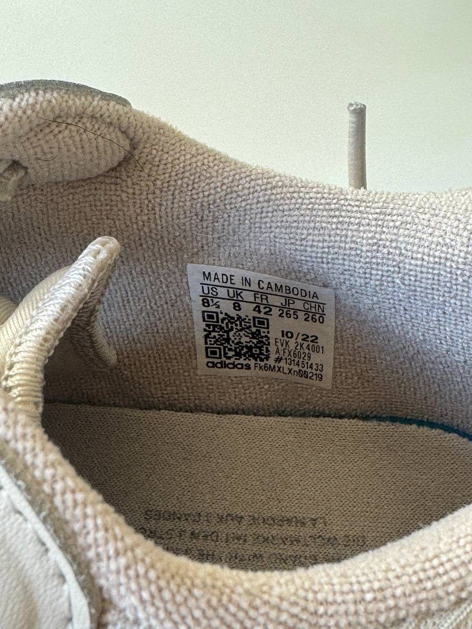 Кроссовки Adidas Ozweego, размер 42