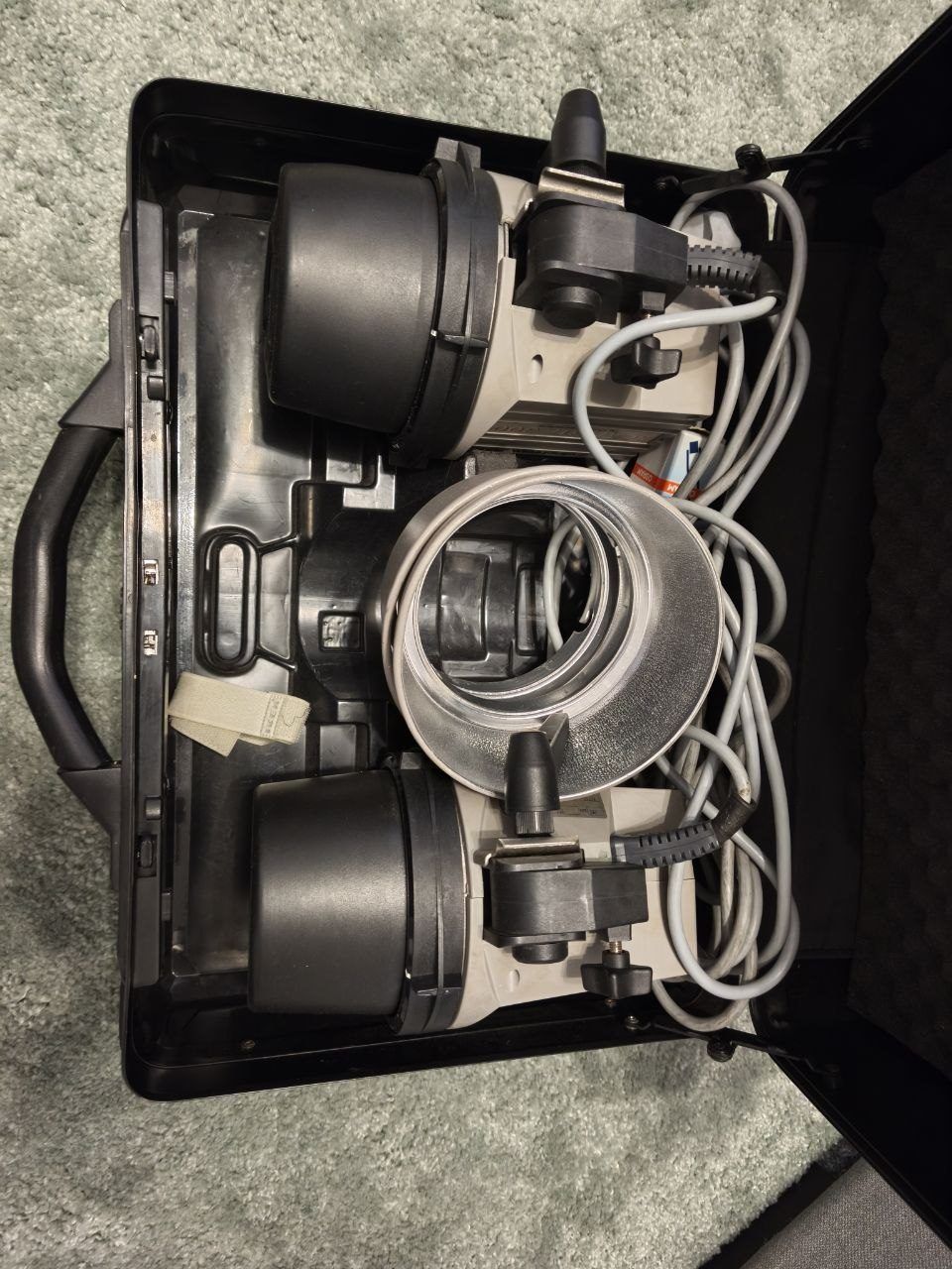 Студийный свет Elinchrom Scanlite 300/650W Halogen, комплект