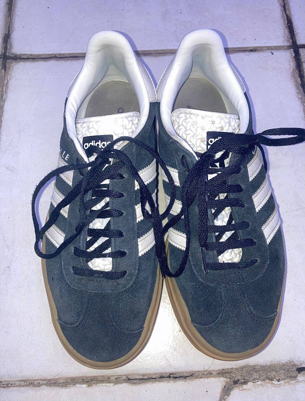 Женские кроссовки adidas