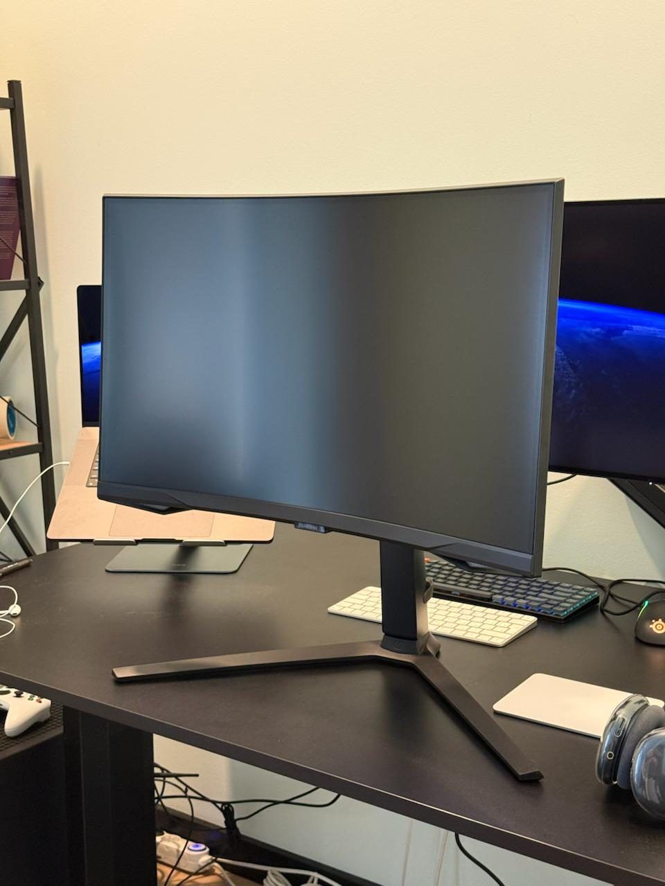 Игровой монитор Samsung Odyssey G6 27'' 2.5K LS27BG650EIXCI, 27 дюймов