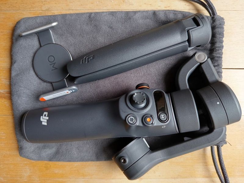 Стабилизатор DJI Osmo Mobile 6