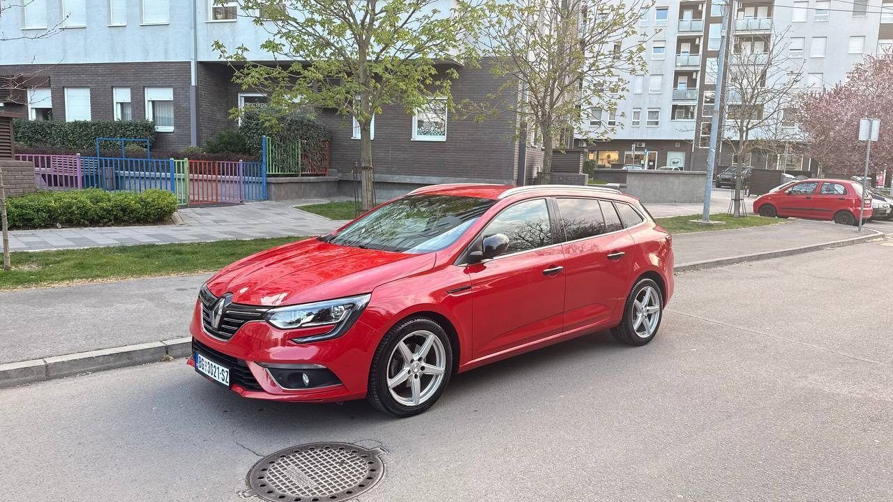 Автомобиль Renault Megane, 2018 год
