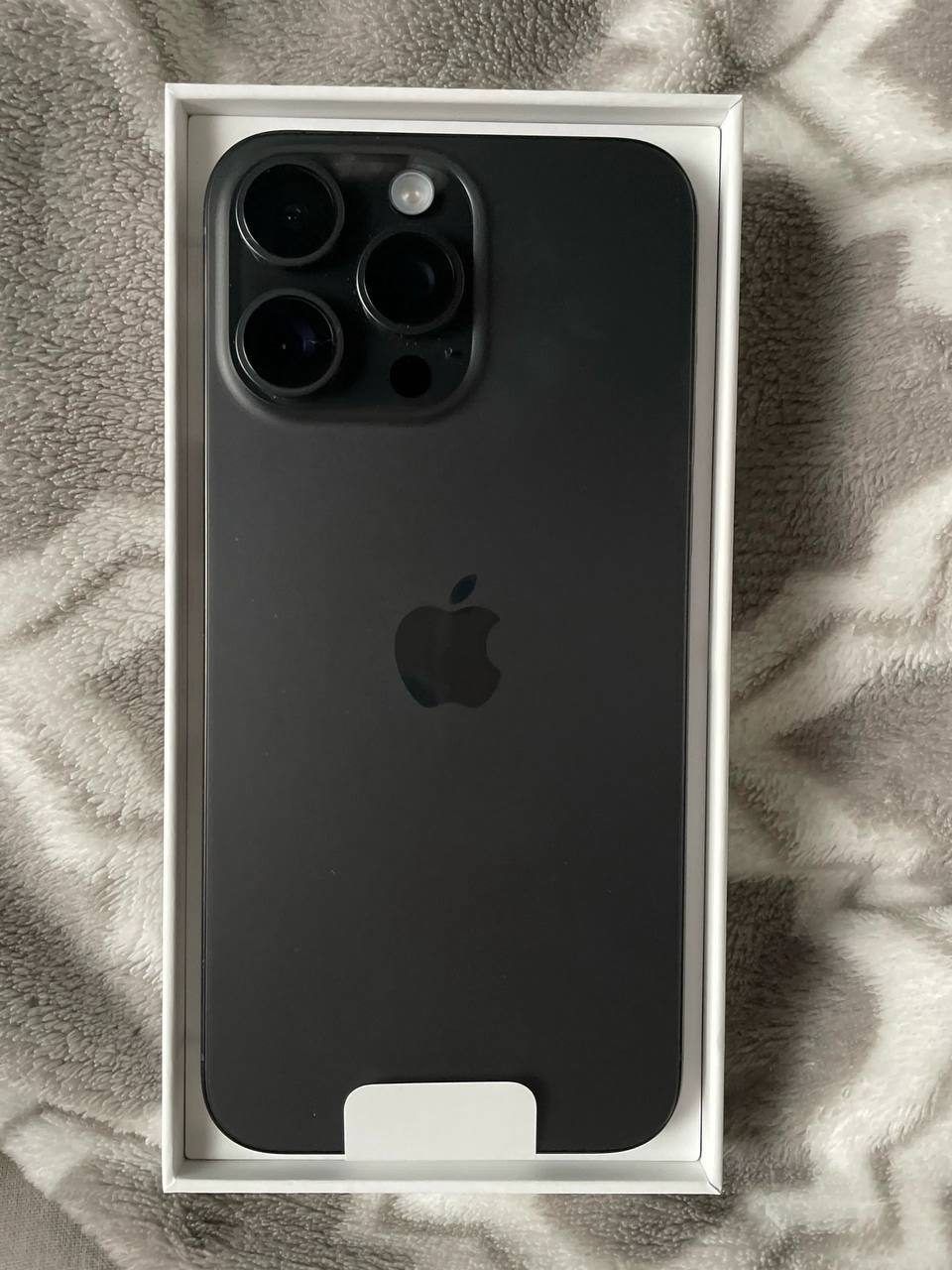 Смартфон Apple iPhone 15 Pro, 256 ГБ