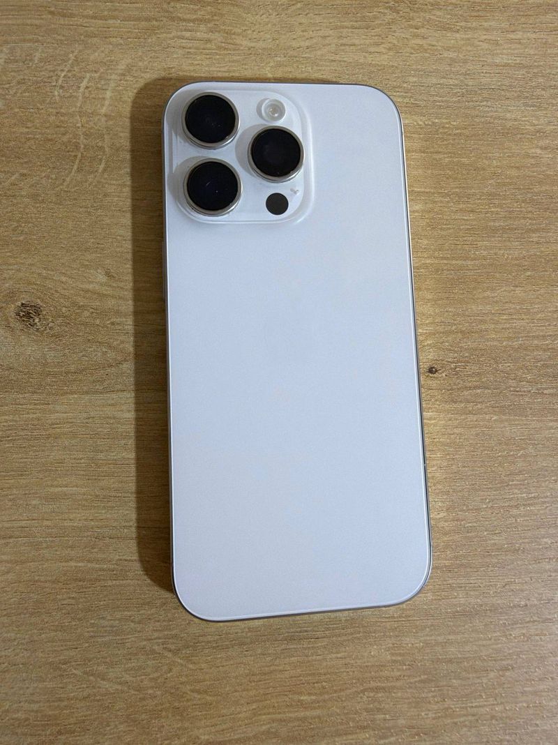 Смартфон Apple iPhone 16 Pro, 128 ГБ