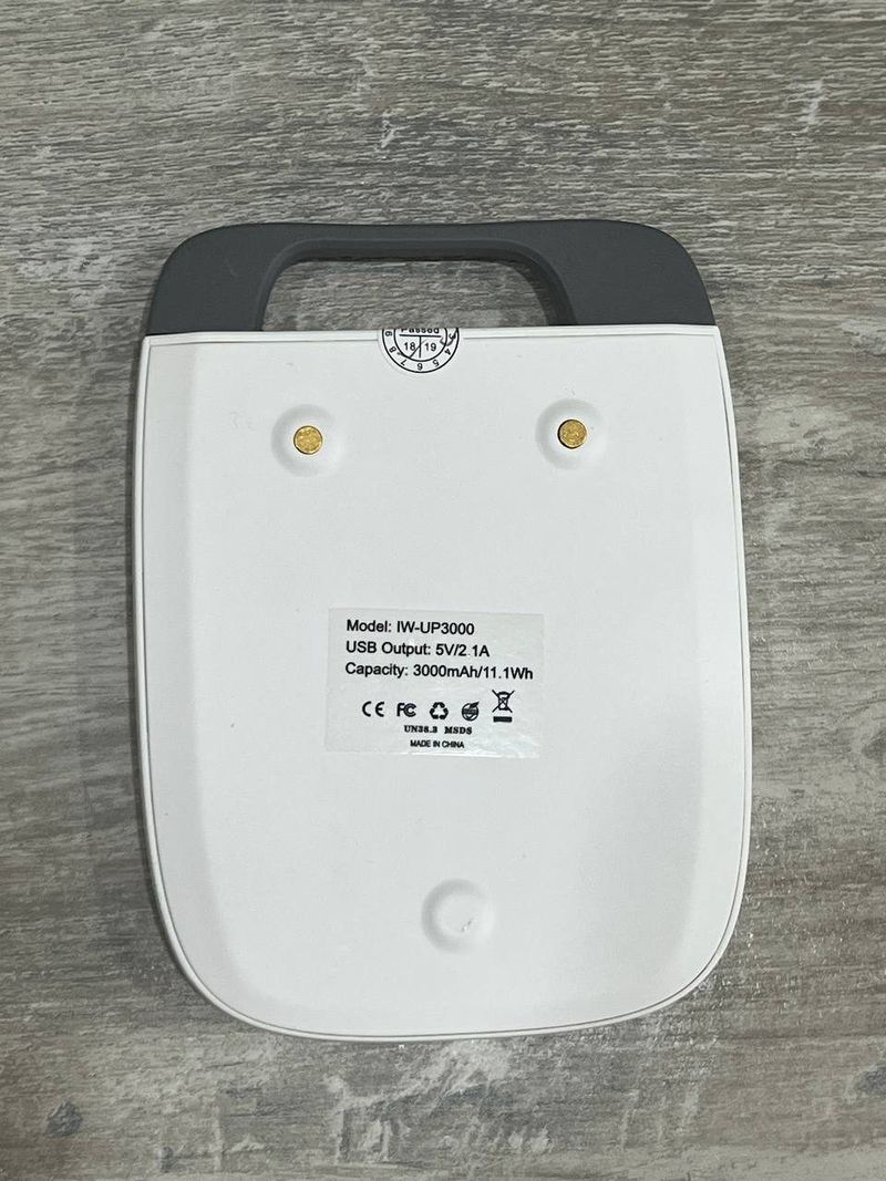 Портативная зарядная станция IW-UP3000, 3000 mAh