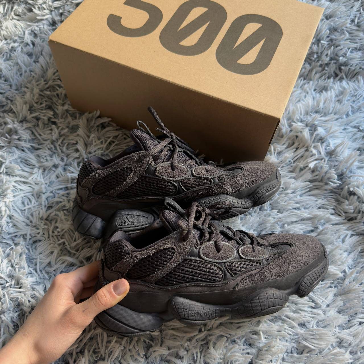 Кроссовки Adidas yeezy boost, размер 39,5