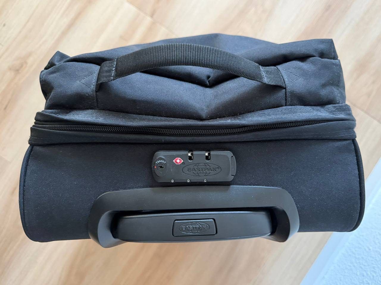 Ручная кладь Eastpak TRANVERZ S, 42 л