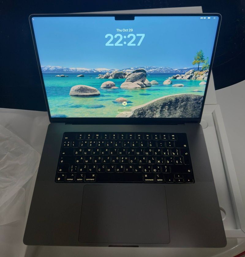 Ноутбук Apple MacBook Pro, 16 дюймов
