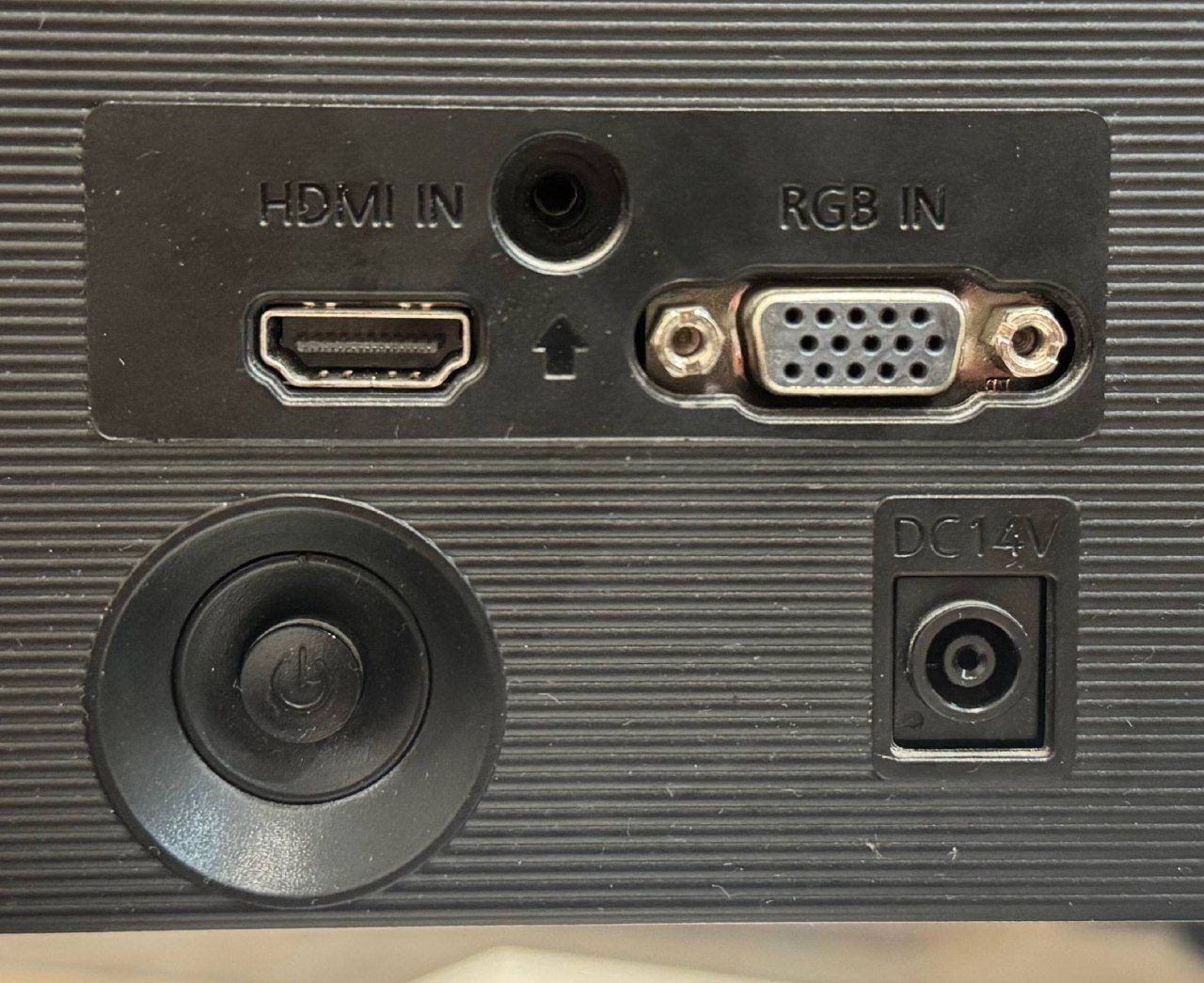 Монитор SAMSUNG LS24F350FHIXCI, 24 дюйма