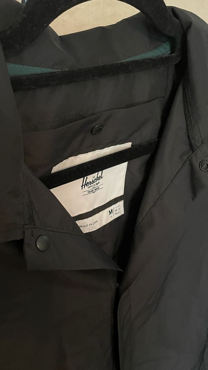 Ветровка Herschel в идеальном состоянии, размер M