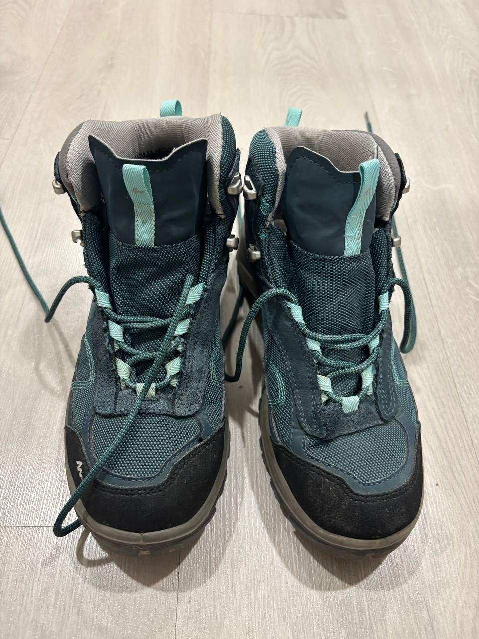 Ботинки и кроссовки Adidas, размер 39