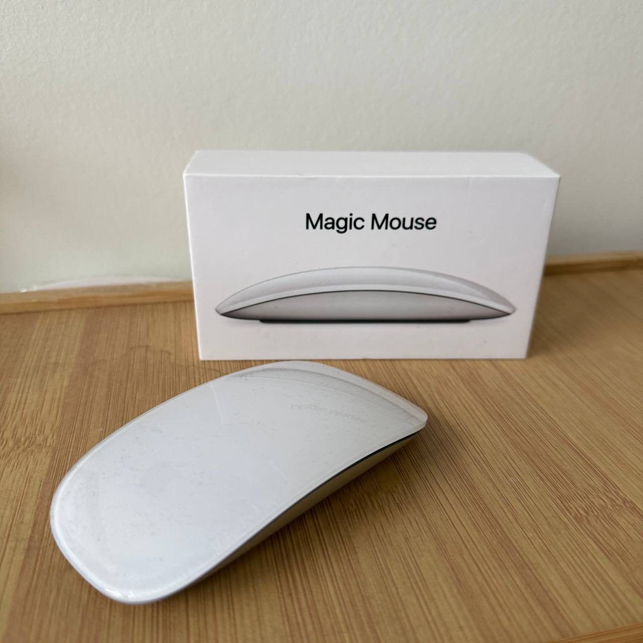Беспроводная мышь Apple Magic Mouse Lightning