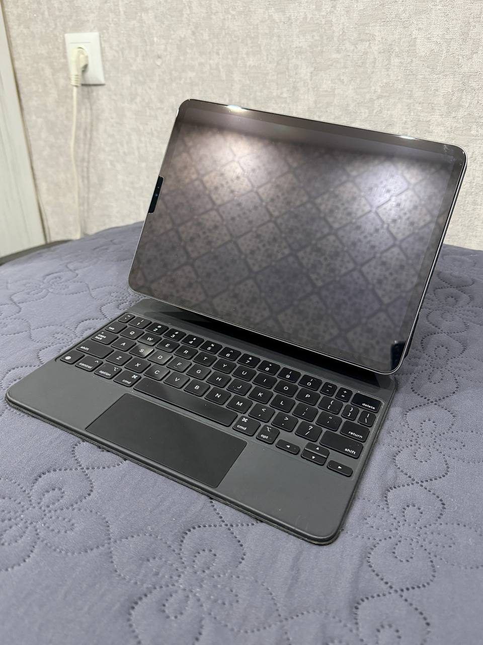 Планшет и клавиатура Apple Ipad 11 Pro 2 поколения, Magic Keyboard