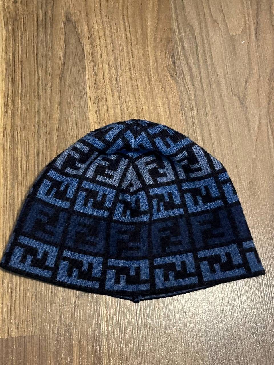 Шапка Fendi винтажная модель, talla única