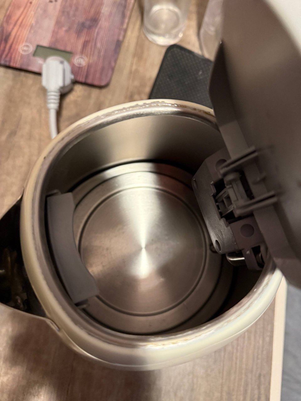 Электрический чайник Smeg 1.7л, 1.7 л