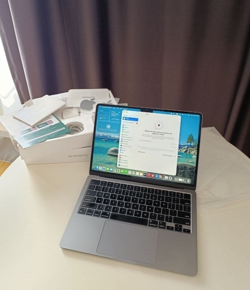 Ноутбук Apple MacBook Air 13 M2, 16/256 ГБ