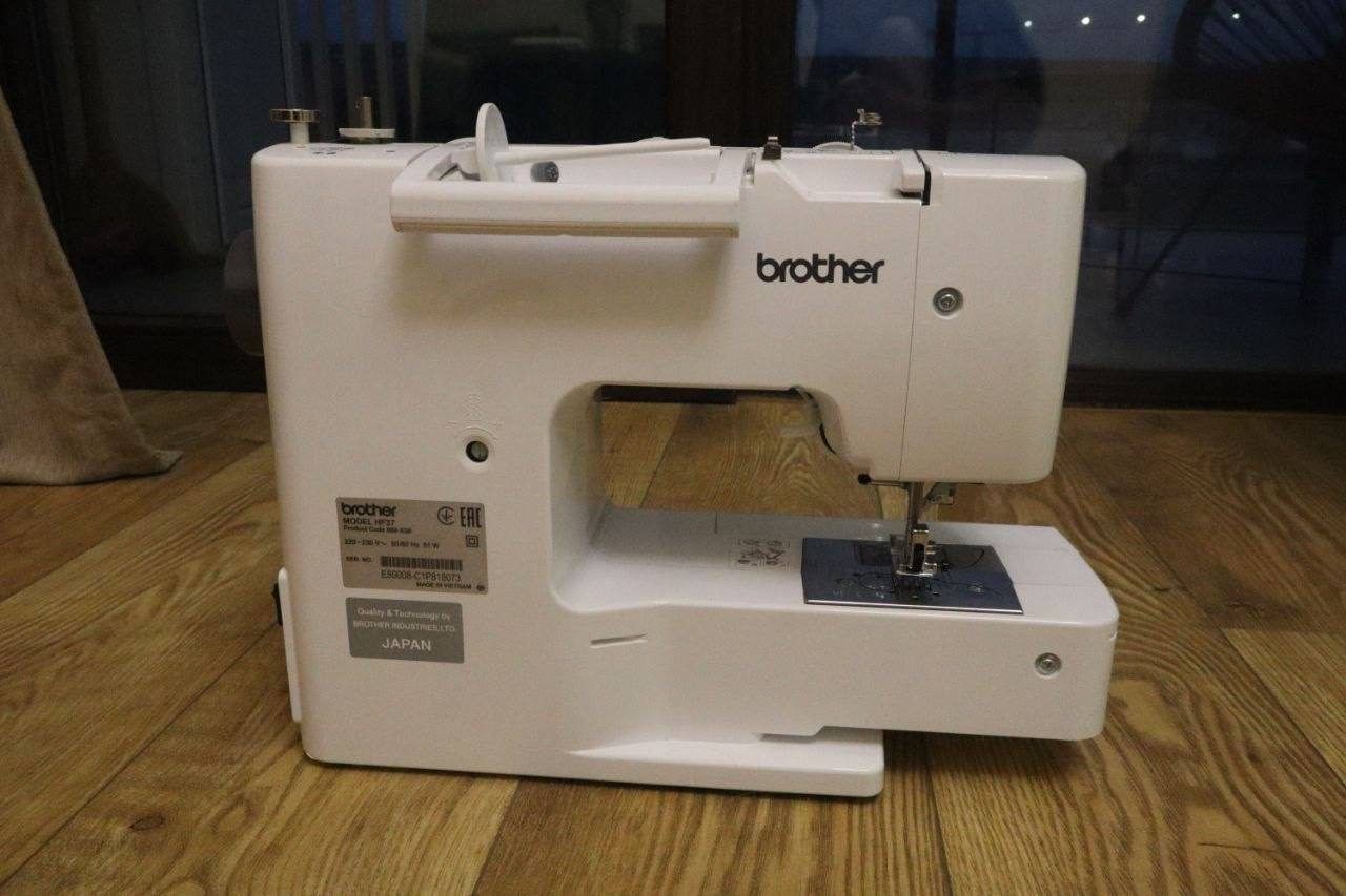 Швейная машинка Brother ST371HD