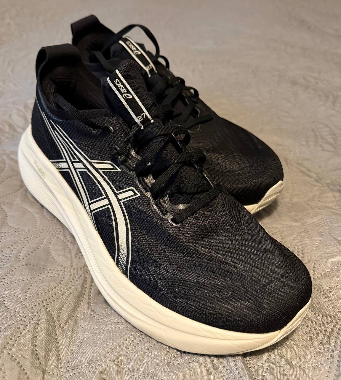 Кроссовки Asics Gel Nimbus 27, размер 44