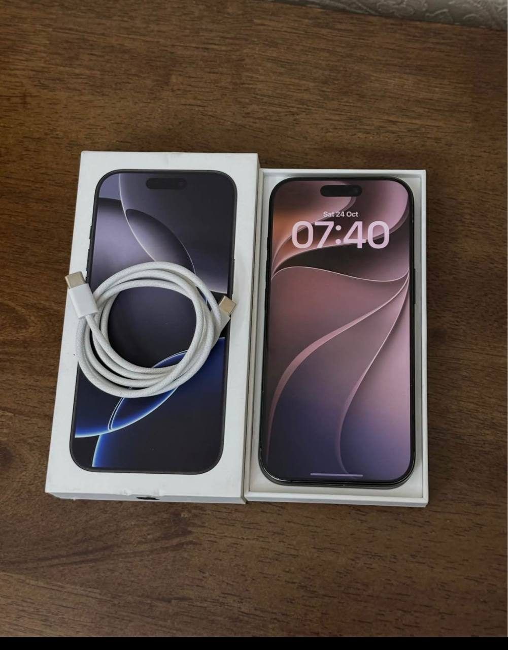 Смартфон iPhone 16 Pro, батарея 79%