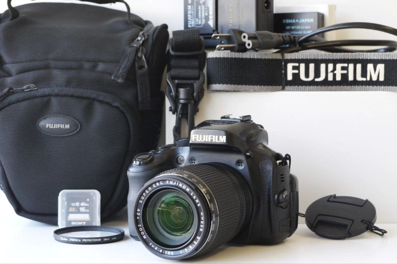 Фотоаппарат Fujifilm FinePix HS50EXR