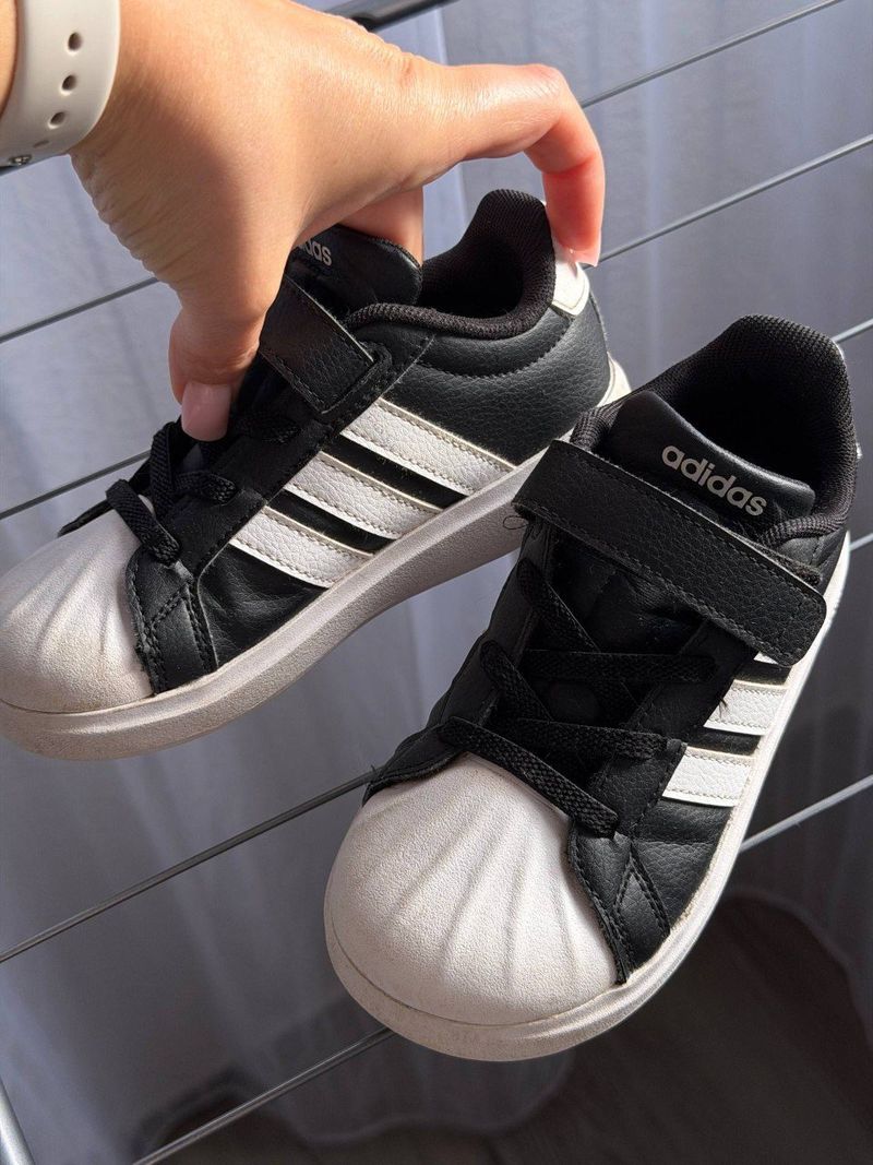 Кроссовки Adidas, размер 27