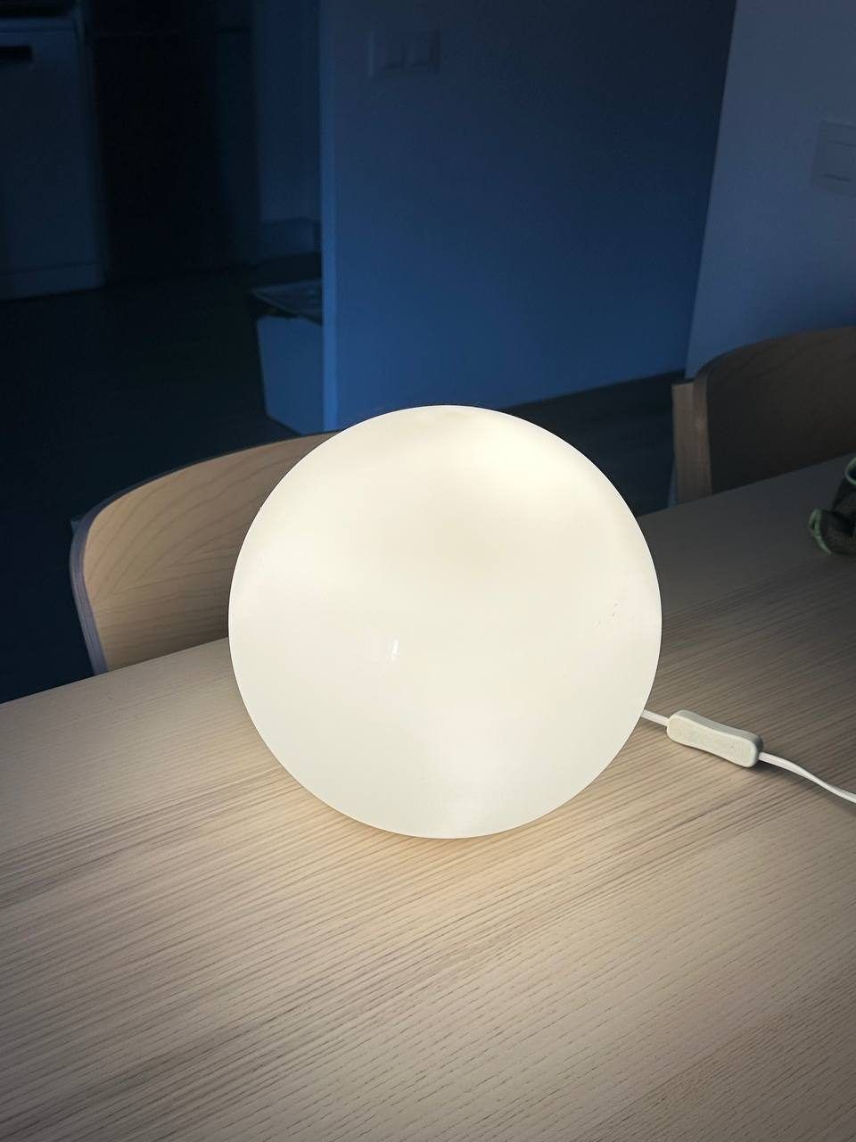 Настольная лампа IKEA FADO, с лампочкой
