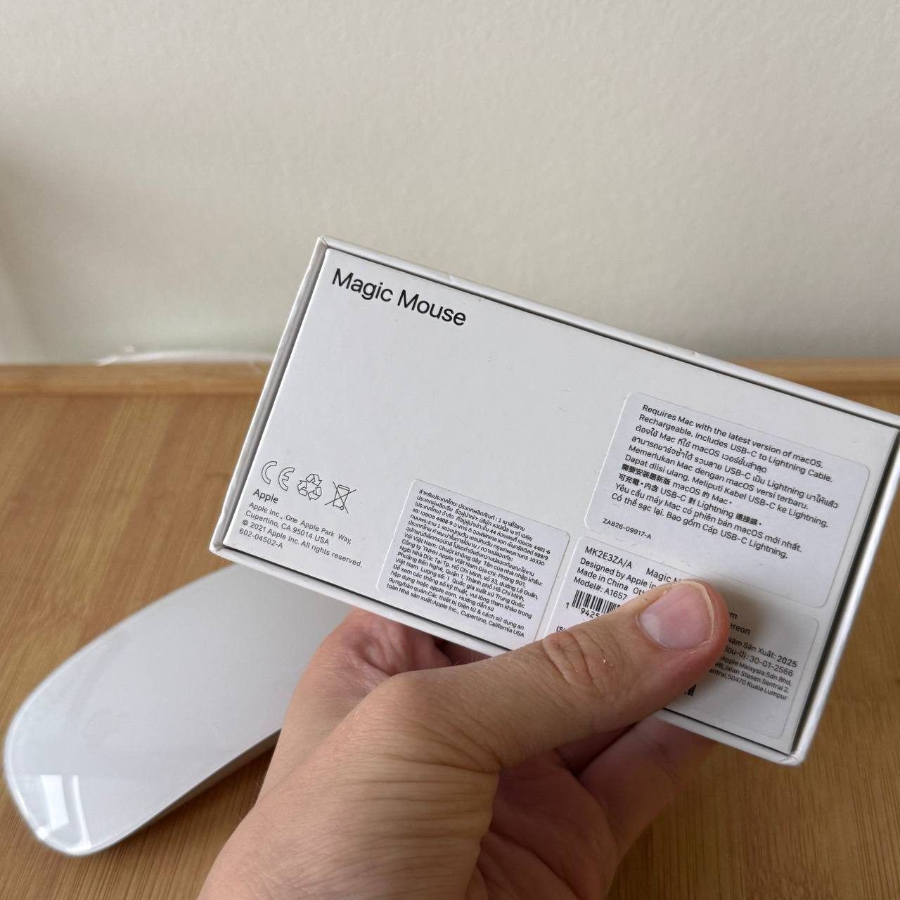 Беспроводная мышь Apple Magic Mouse Lightning