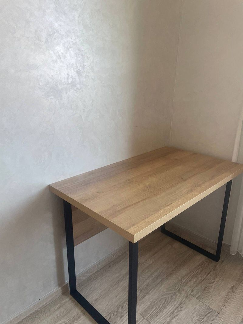 Письменный рабочий стол, 100х50 см