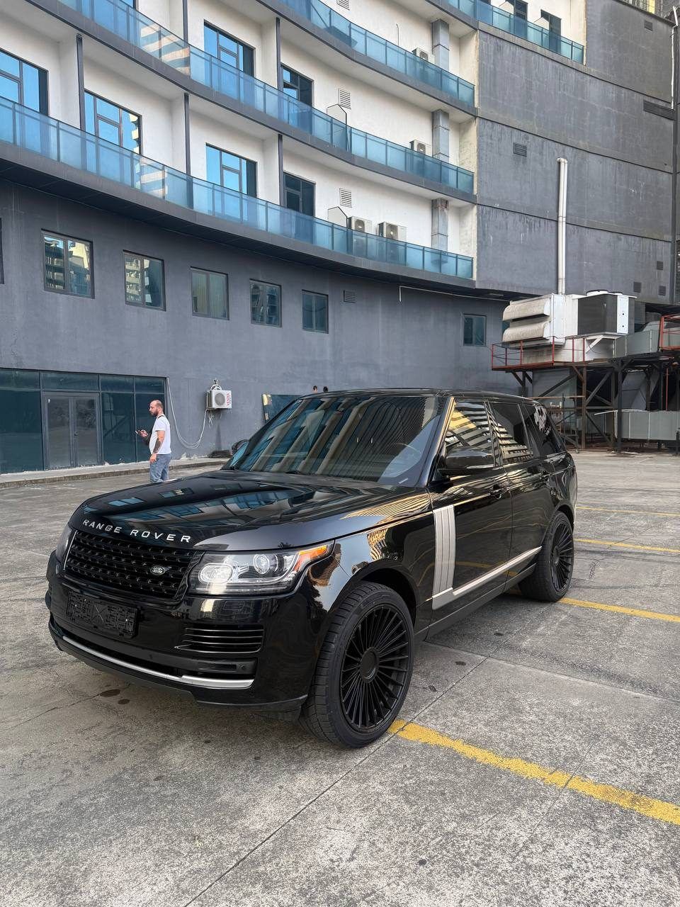 Автомобиль Land Rover Range Rover Evoque, 2015 год