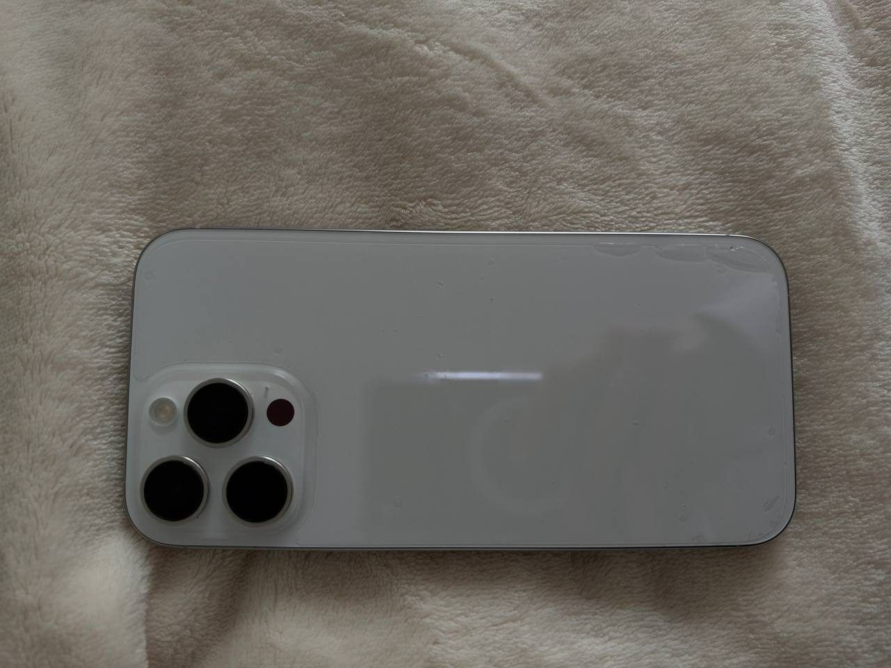 Смартфон Apple iPhone 16 Pro Max