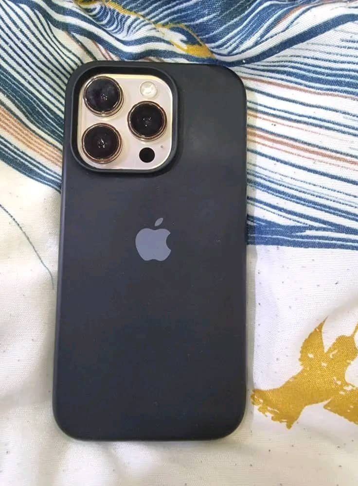 Смартфон iPhone 14 pro, 256 ГБ
