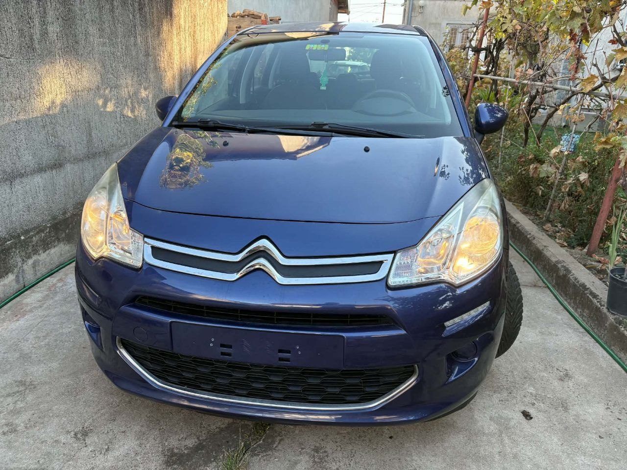 Автомобиль Citroen C3 1.2, 2014 год