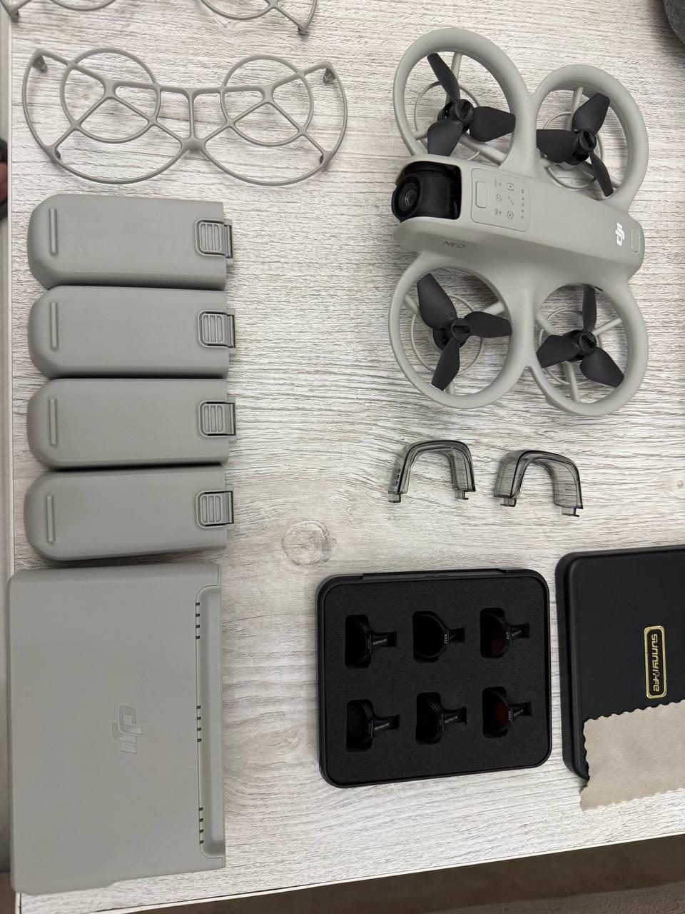 Квадрокоптер DJI Neo, расширенный комплект