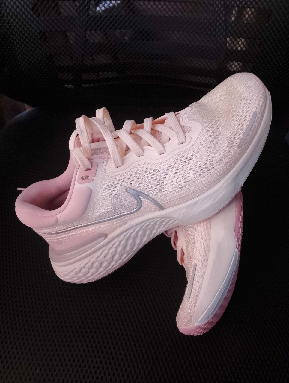 Кроссовки Nike Invincible, размер 9us