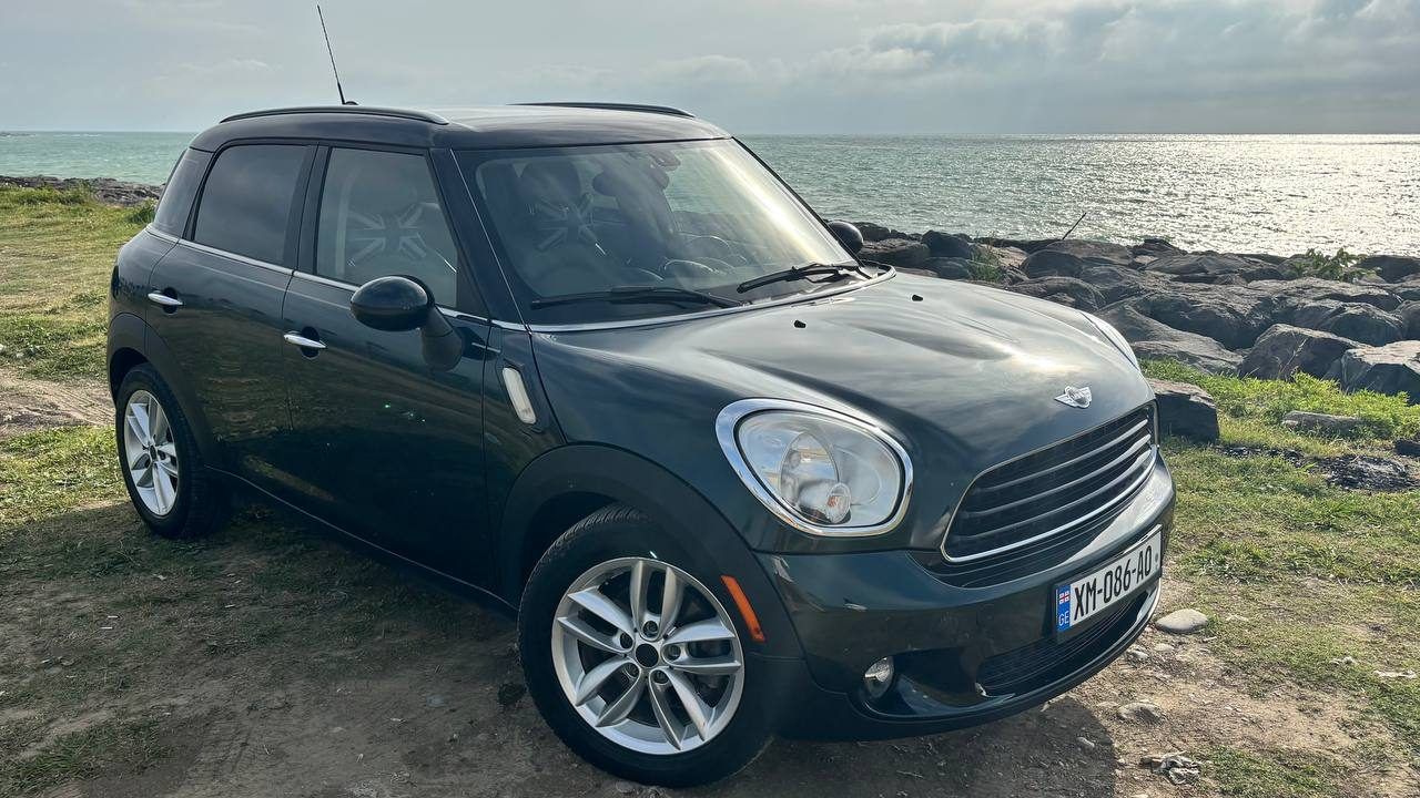 Автомобиль Mini Countryman, 2011