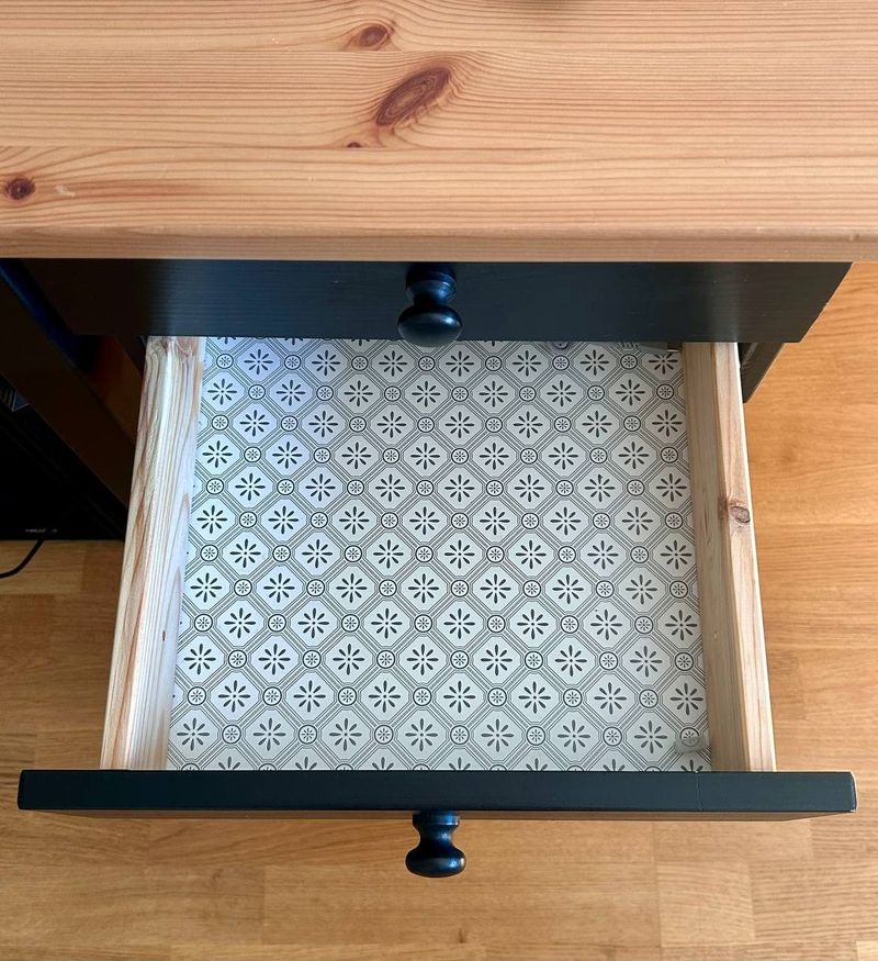 Стол IKEA, 140x70 см