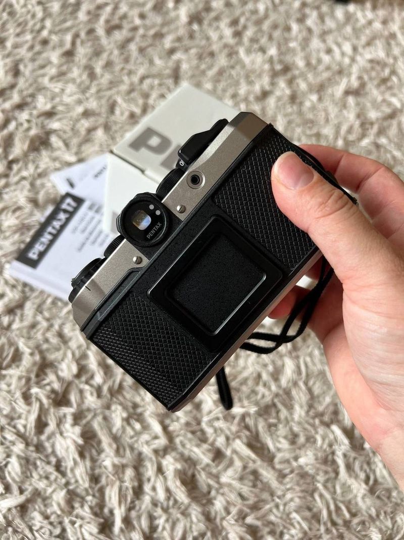 Пленочная камера Pentax 17