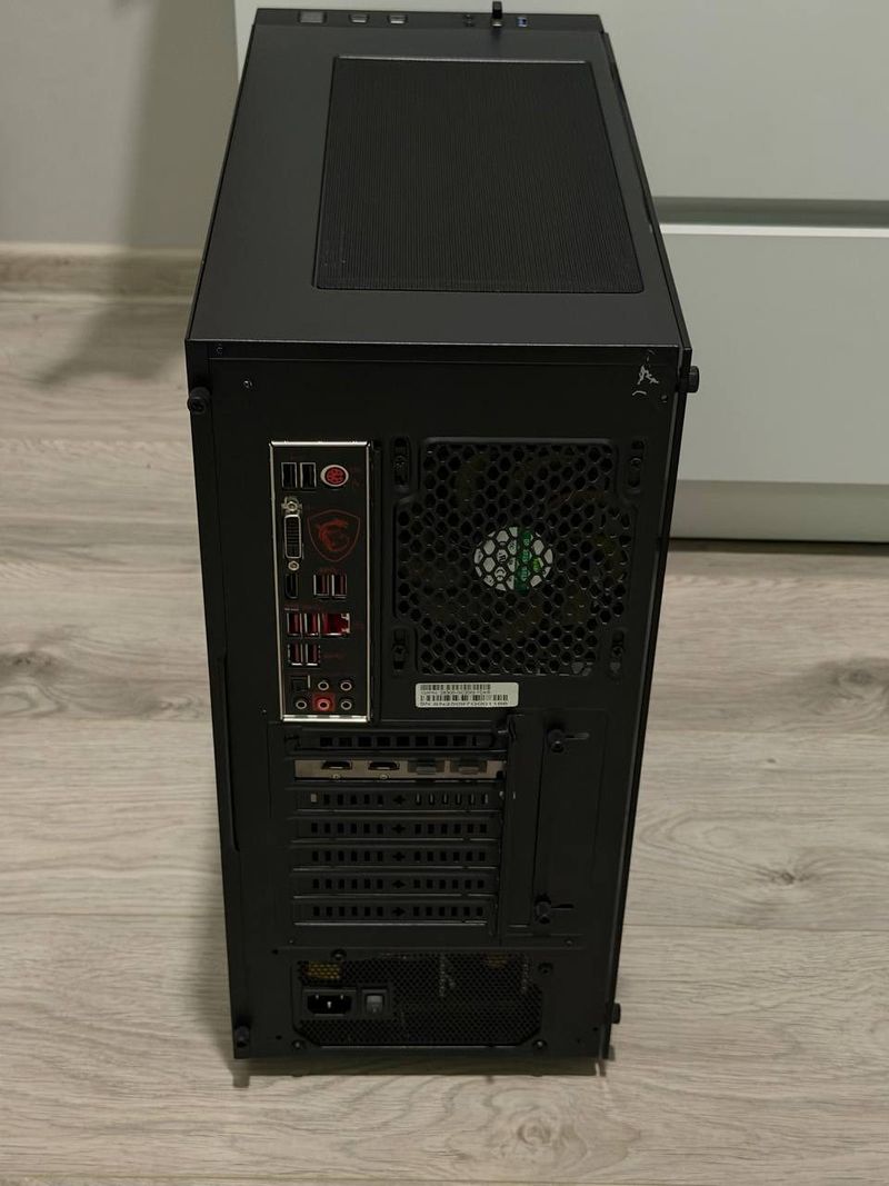 Системный блок MSI Ryzen 7-3800x, 16 ГБ