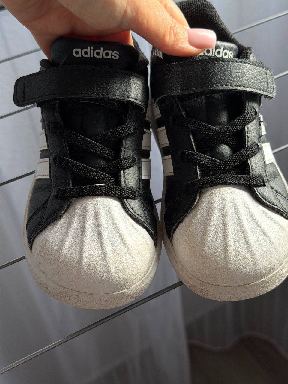 Кроссовки Adidas, размер 27