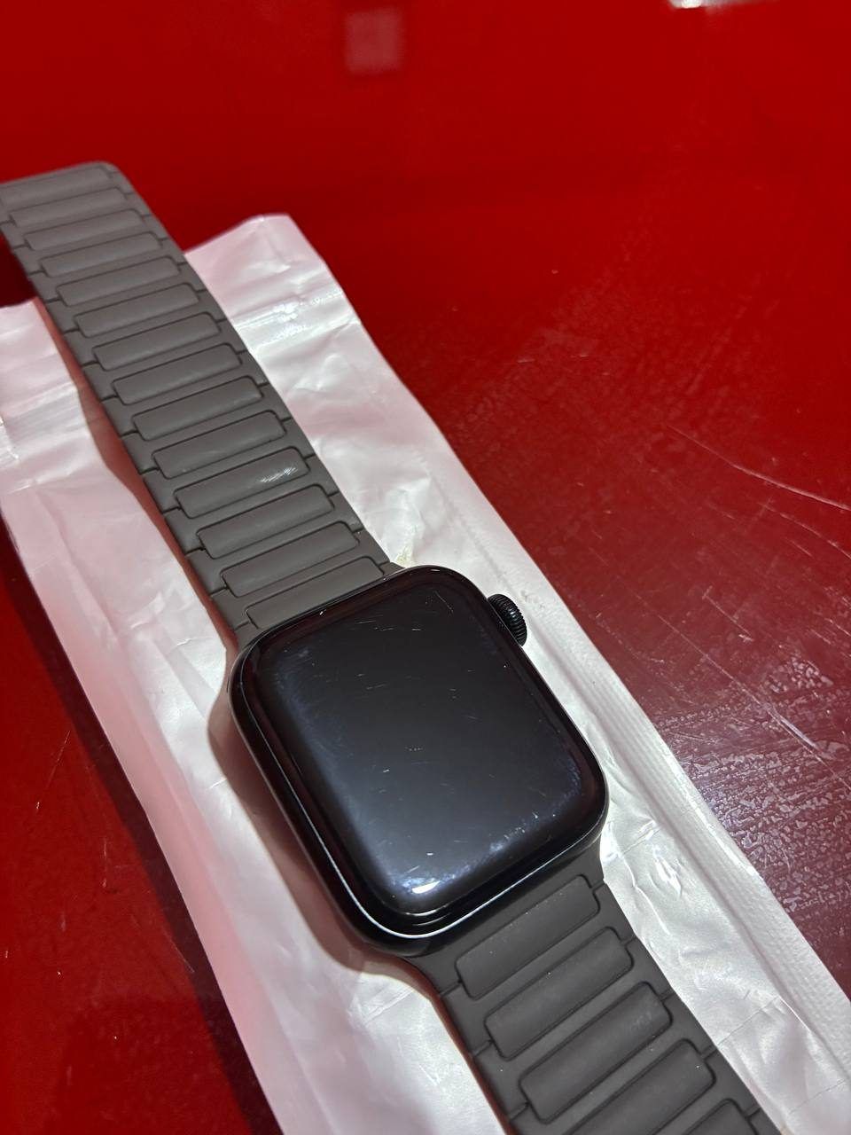 Смарт-часы Apple watch SE2