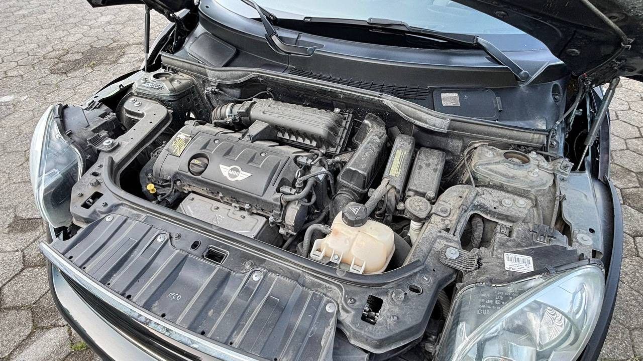 Автомобиль Mini Countryman, 2011