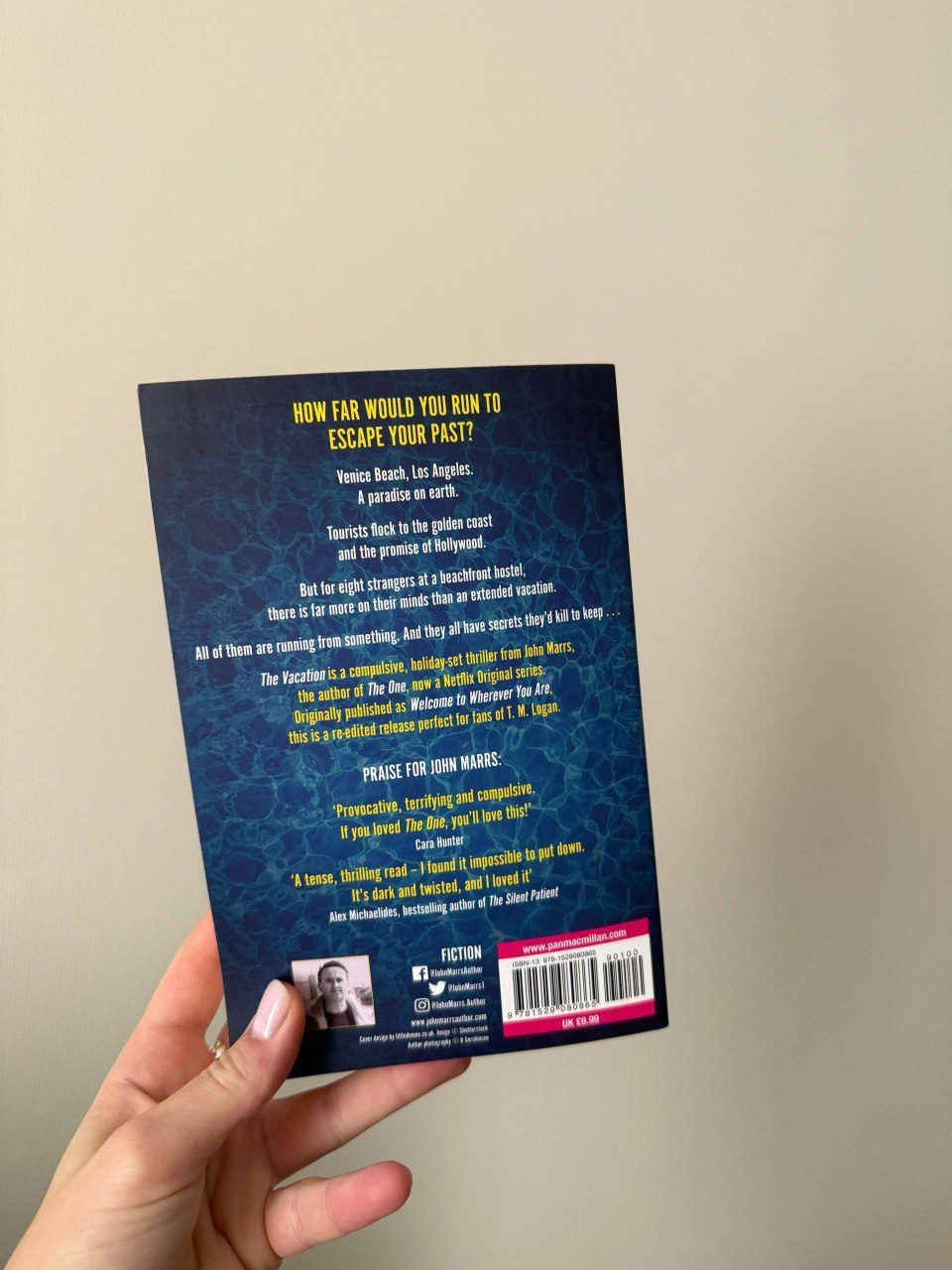 Книга The Vacation, на английском