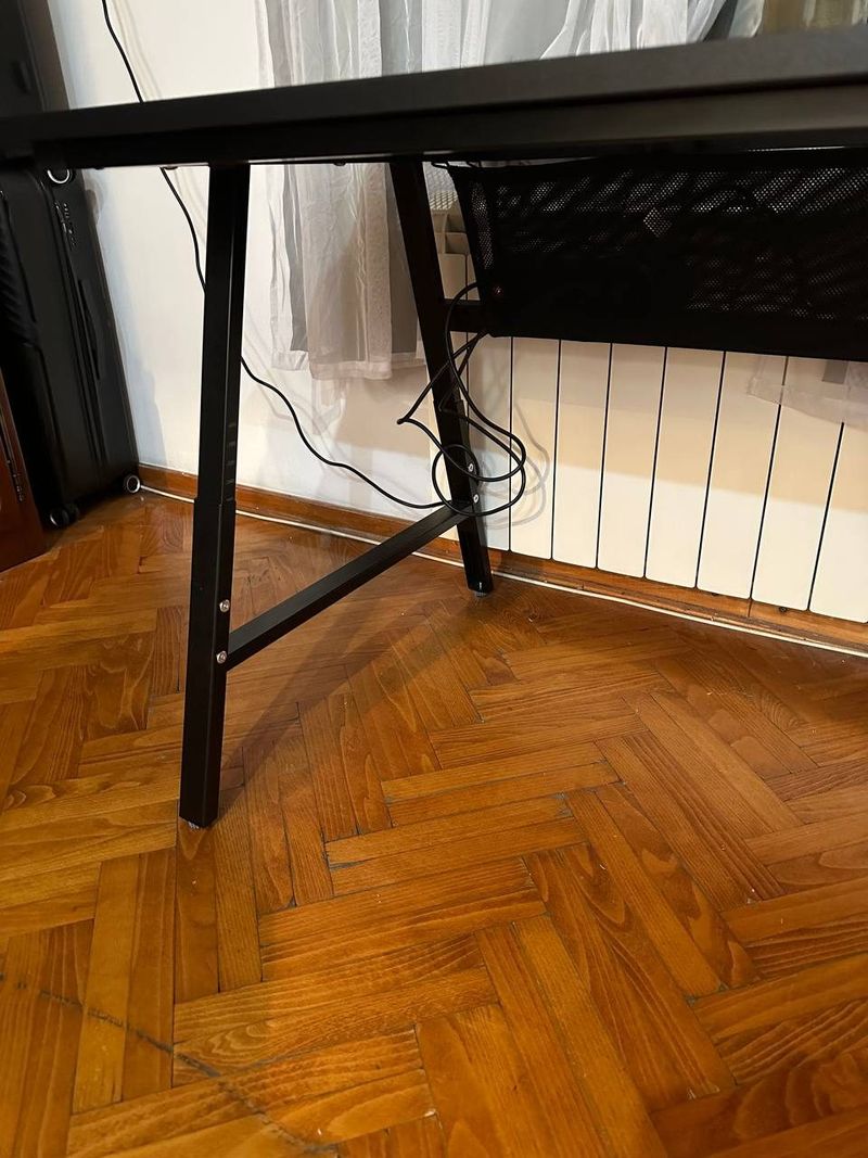 Компьютерный стол IKEA UTESPELARE, 160×80 см
