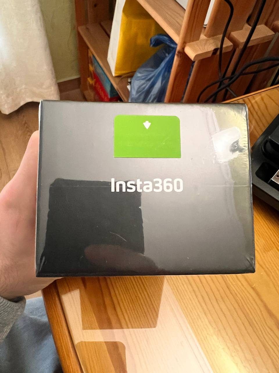 Экшн-камера Insta360 X6 - Standard Bundle, новый