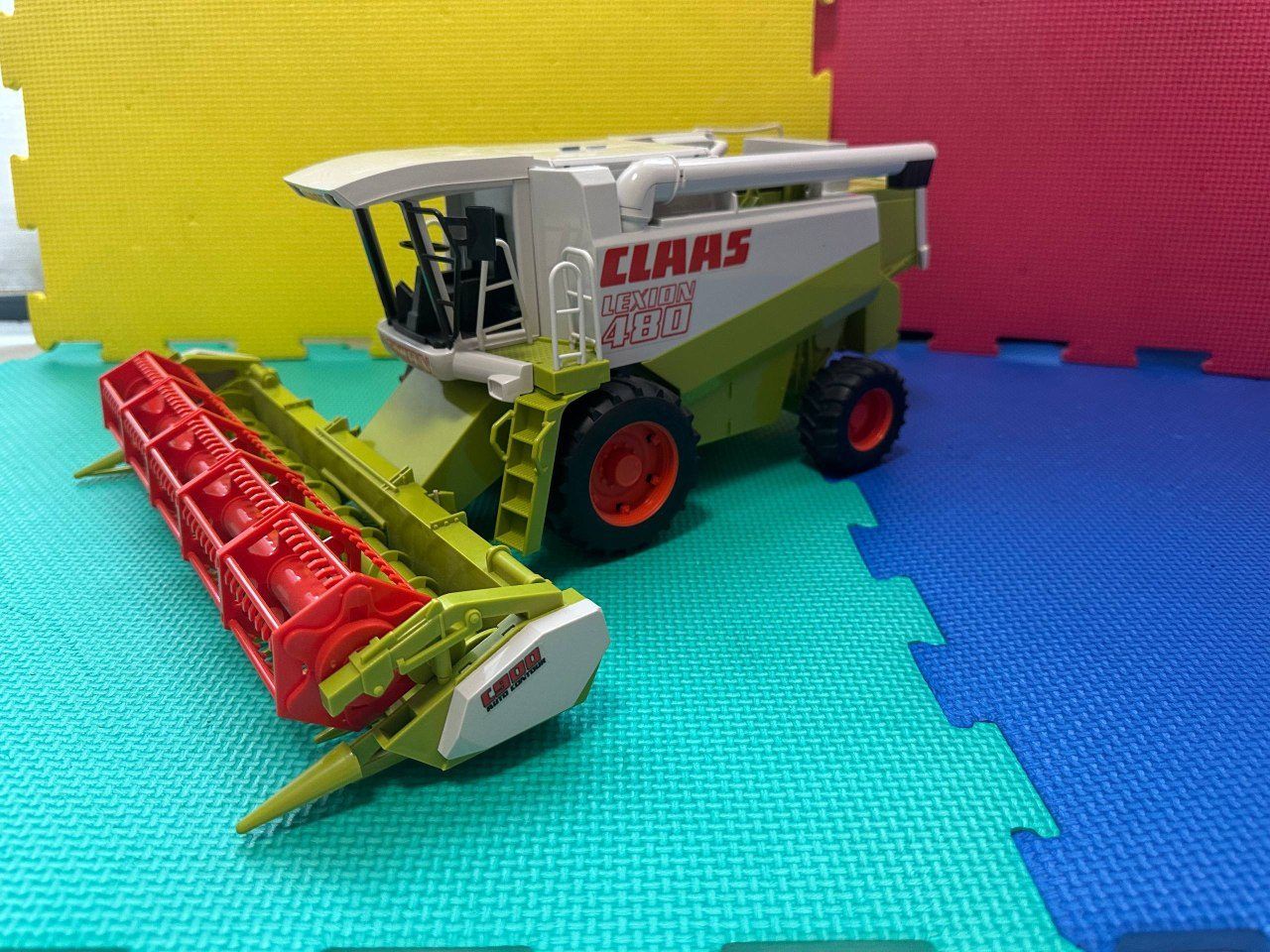 Комбайн Bruder Class Lexion
