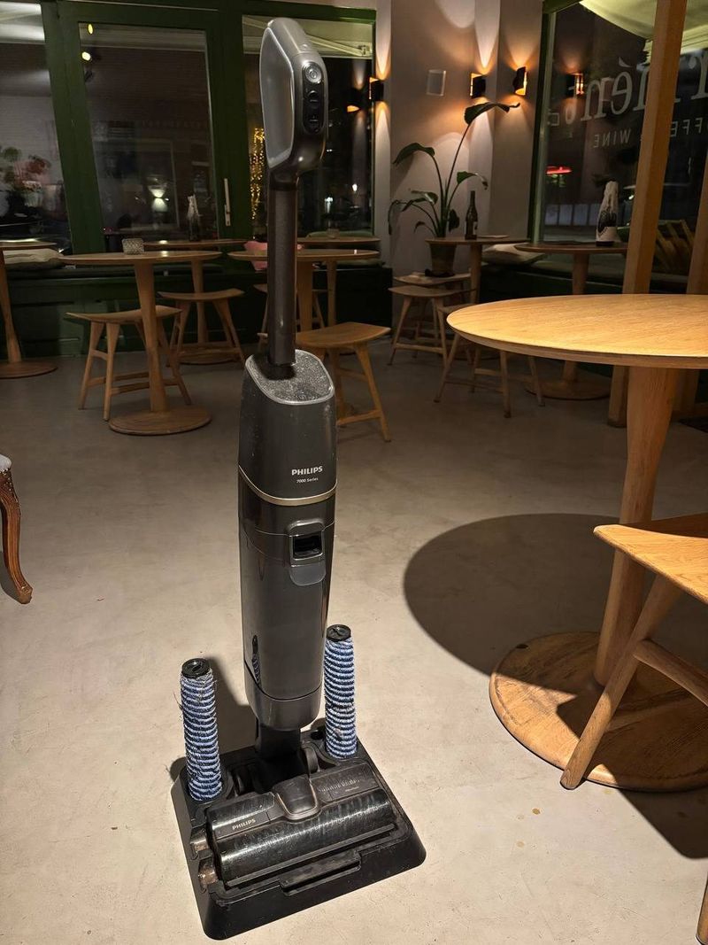 Пылесос Philips 7000, моющий